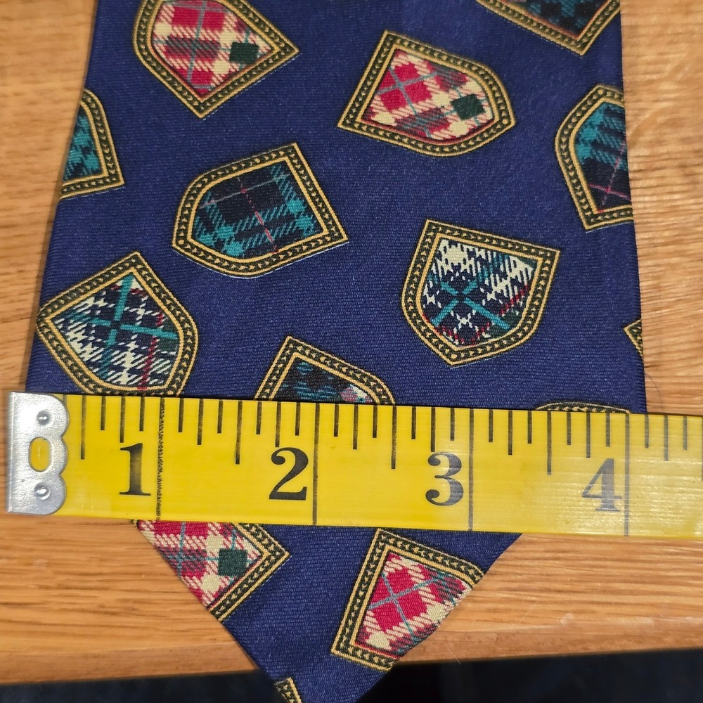 VTG Tommy Hilfiger Silk Tie Navy Blue Plaid Crest Shield 90s Y2K Made in USA - Picture 5 of 6